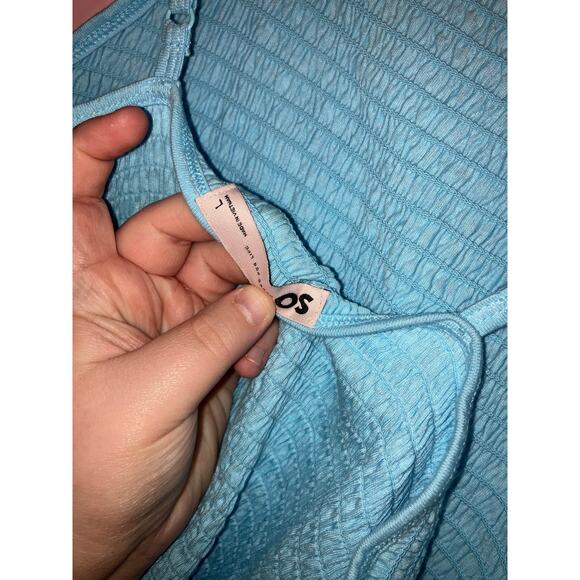 SO smocked light blue cropped lettuce hem tank top size large - Picture 5 of 5